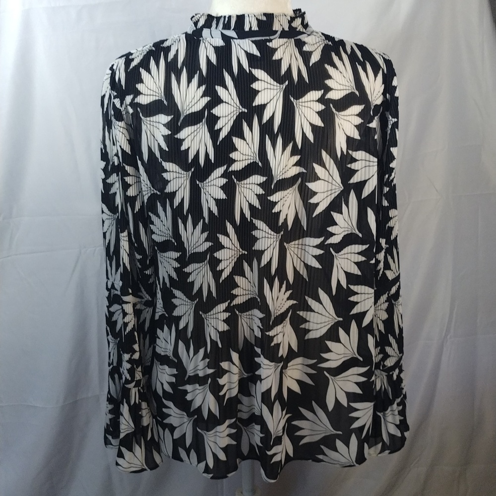 Ann Taylor Ruffled Top - Picture 6 of 11